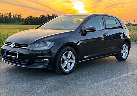 VW Golf Volkswagen 1.6 TDI DSG BMT DSG KAMERA+NAVI+ALLWETTER