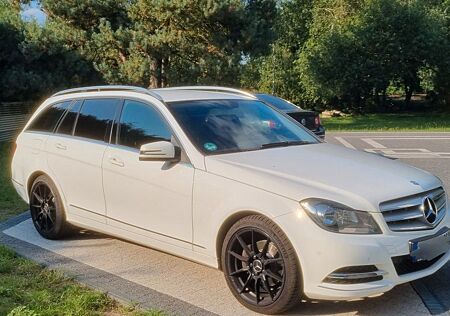 Mercedes-Benz C 220 CDI T AVANTGARDE