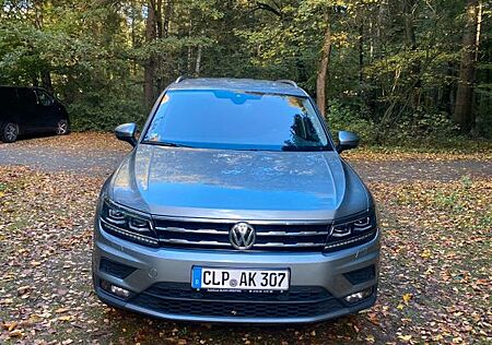VW Tiguan Allspace gebraucht kaufen VW Tiguan Allspace Volkswagen 2.0 TDI SCR DSG Comfortline ...
