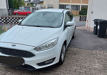 Ford Focus 1,5 TDCi 88kW PowerShift Business Tur....
