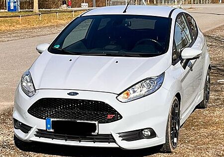 Ford Fiesta 1,6 EcoBoost ST200 ST200