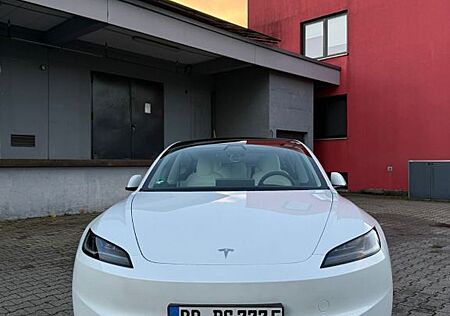 Tesla Model 3 Hinterradantrieb RWD RWD