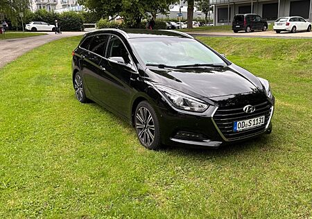 Hyundai i40 1.7 CRDi 104kW Premium DCT Premium