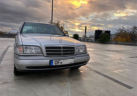 Mercedes-Benz C 180 ELEGANCE Elegance