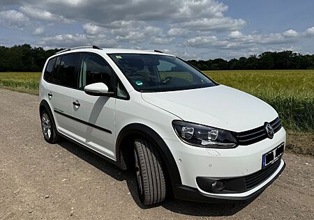 VW Touran Volkswagen 1.4 TSI 125kW DSG -CROSS