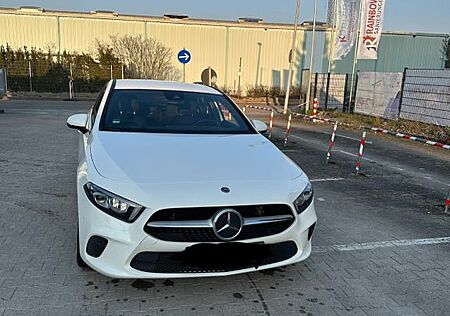 Mercedes-Benz A 200 - W177