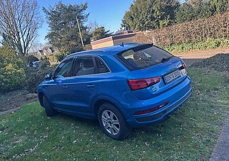 Audi Q3 2.0 TFSI 132kW quattro S tronic sport sport