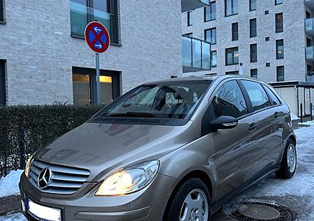Mercedes-Benz B 180 CDI - Automatik Sitzheizung Tempomat AHK