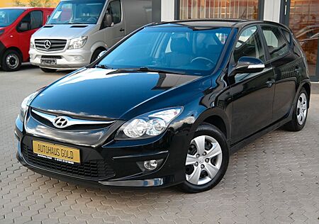 Hyundai i30 1.6 CRDi 66 kW /Klima /SHZ/Euro 4/Tüv NEU