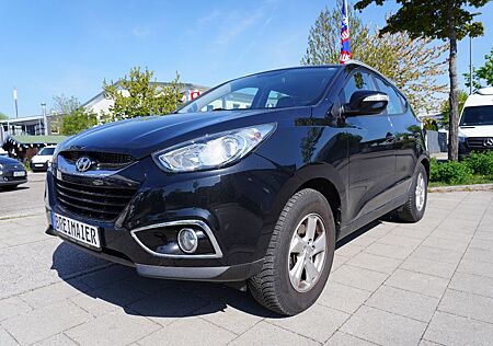 Hyundai ix35 STYLE*TÜV NEU*AHK*163 PS*SHZG*LM*KLIMA*