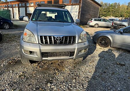 Toyota Land Cruiser 3.0 D-4D C / Klima / Navi