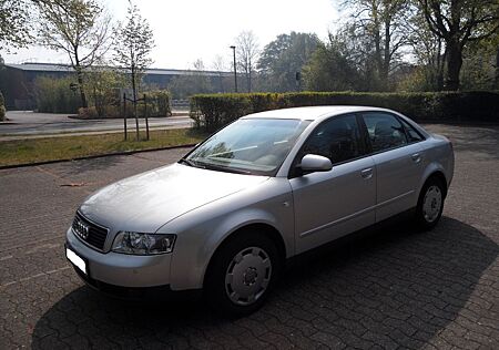 Audi A4 1.9 TDI Voll-Scheckheftgeplegt bei !!