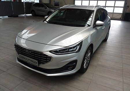Ford Focus Turnier Titanium Automatik