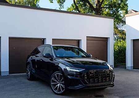 Audi SQ8 4.0 TFSI quattro, 8fach, AHK, B&O