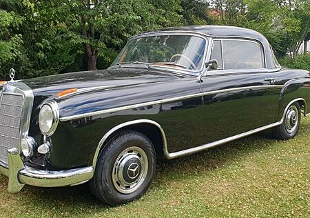 Mercedes-Benz 220 220S Ponton Coupe