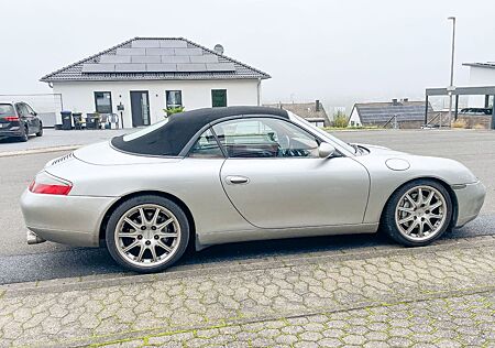 Porsche 996 Carrera 4 Cabriolet / GT3 Felgen / Hardtop