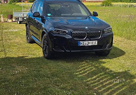 BMW iX3 IMPRESSIVE IMPRESSIVE
