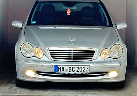 Mercedes-Benz C 200 KOMPRESSOR AVANTGARDE