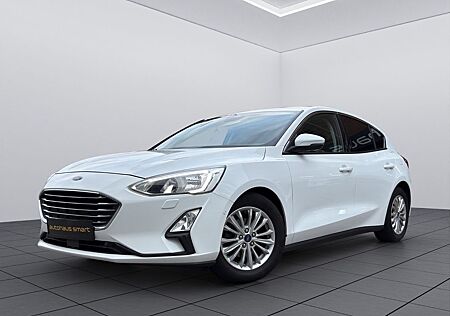 Ford Focus Titanium 1.Hand/NAVI/SH/PDC/R.KAMERA/