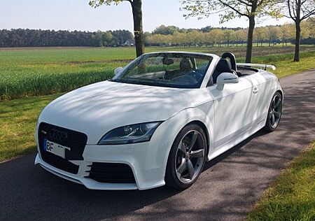 Audi TT RS Roadster 2.5 TFSI S tronic quattro -