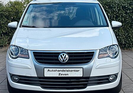 VW Touran Volkswagen Freestyle/1.6Benzin/SHZ/Navi/AHK