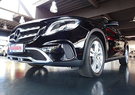 Mercedes-Benz GLA 200 Urban/Automatik/Navi/LED/PDC+Kamera/Pano