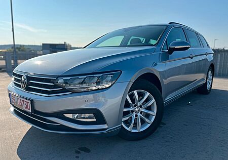 VW Passat Variant Volkswagen 2.0TDI DSG H&K ACC LED RKAM SPUR