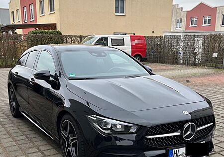 Mercedes-Benz CLA 200 Shooting Brake CLA 200 d