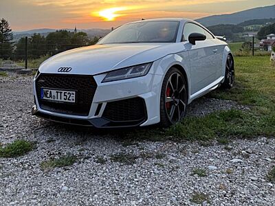 Audi TT RS 2.5 TFSI S tronic quattro Coupe Suzukagrau