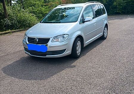 VW Touran Volkswagen 2.0 TDI 7 Sitzer Klimaautom.