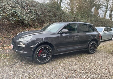 Porsche Cayenne GTS Design Edition 3 aus 2. Hand