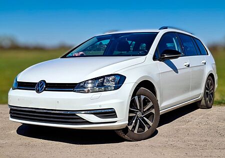 VW Golf Volkswagen 2.0 TDI SCR DSG IQ.DRIVE Variant IQ.DRIVE