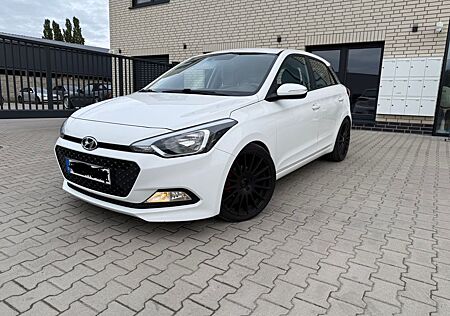 Hyundai i20 1.4 Automatik