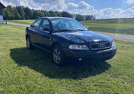Audi A4 1.8 T -