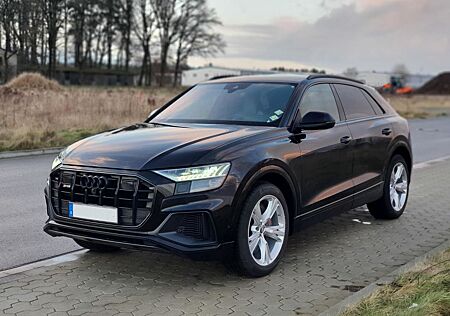 Audi SQ8 4.0 TDI quattro Bang & Olufsen