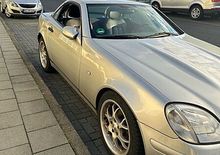 Mercedes-Benz SLK 200 -