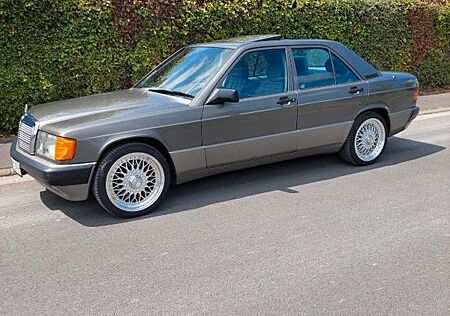Mercedes-Benz 190 190er