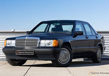 Mercedes-Benz 190 gebraucht kaufen Mercedes-Benz 190 2.0 | 9.000KM! | Factory New | Full Document