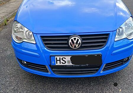 VW Polo Volkswagen 9N, 1.4 16V, 80 PS, "Sonderserie Schalke04