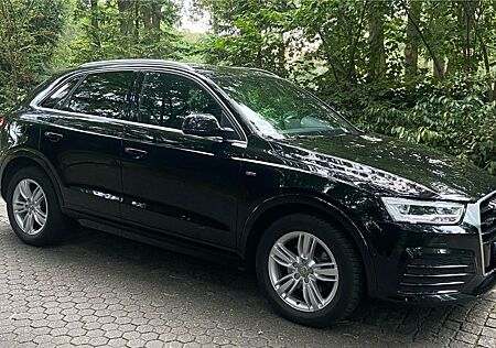 Audi Q3 2.0 TFSI 132kW quattro S tronic sport sport