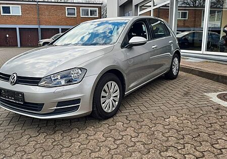 VW Golf Volkswagen VII Lim. Trendline BMT ab 119€ mtl.