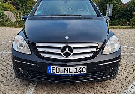 Mercedes-Benz B 170 -