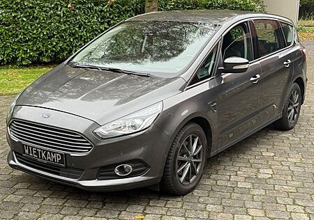 Ford S-Max gebraucht kaufen Ford S-Max Titanium Leder/Navi/Kamera