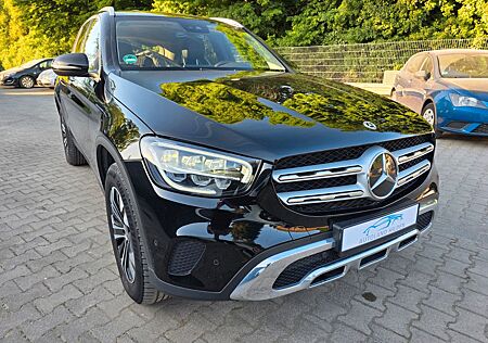 Mercedes-Benz GLC 300 e/4Matic/Kamera/LED/1 Hand/AHK