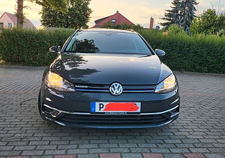 VW Golf Volkswagen 1.5 TGI DSG Life Variant Life