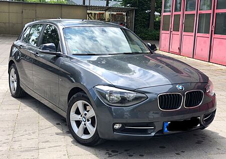 BMW 116i Sport Line Sport Line