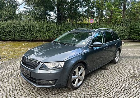 Skoda Octavia Combi Elegance 1.8 TSI VOLLAUSSTATTUNG
