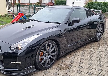 Nissan GT-R 3.8l Black Edition Rechtslenker