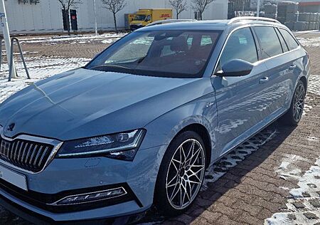 Skoda Superb 2.0 DSG 4x4 L&K Canton Pano AHK TÜV Neu