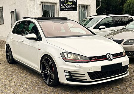 VW Golf Volkswagen VII Lim. GTI Performance*LED*PANO*ACC*